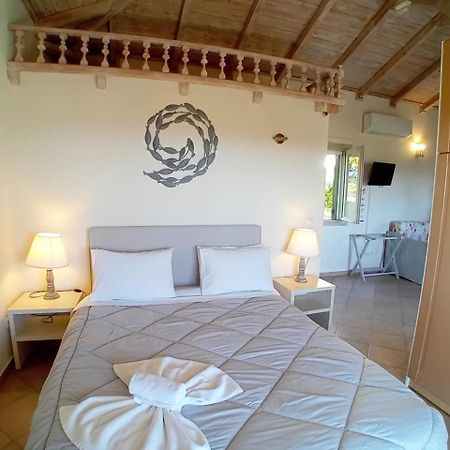 Muses Villas Finikounda Zimmer foto