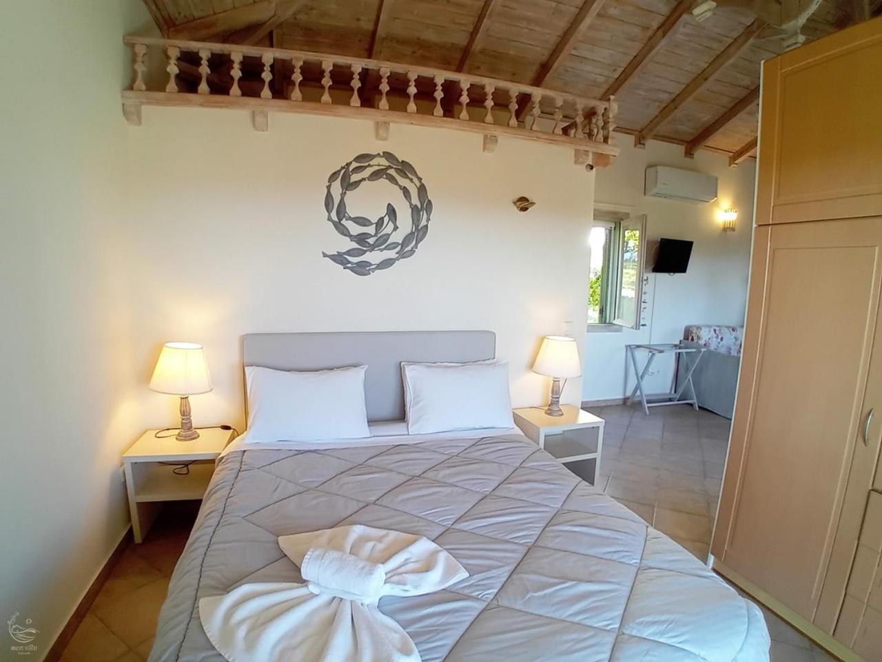 Muses Villas Finikounda Zimmer foto