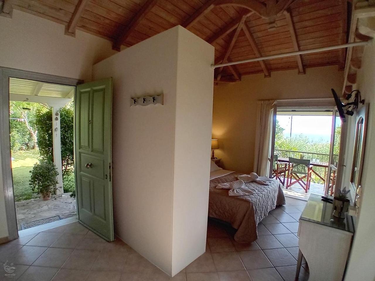 Muses Villas Finikounda Zimmer foto